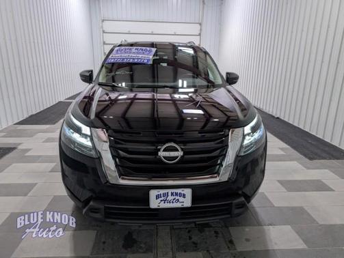 Super Black 2025 Nissan Pathfinder SV FWD
