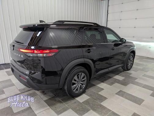 Super Black 2025 Nissan Pathfinder SV FWD