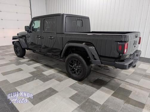 2022 Jeep Gladiator Altitude 4x4