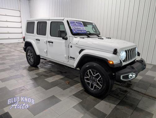 Bright White Clearcoat 2026 Jeep Wrangler 4-Door Sahara 4x4