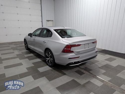 2025 Volvo S60 B5 Core