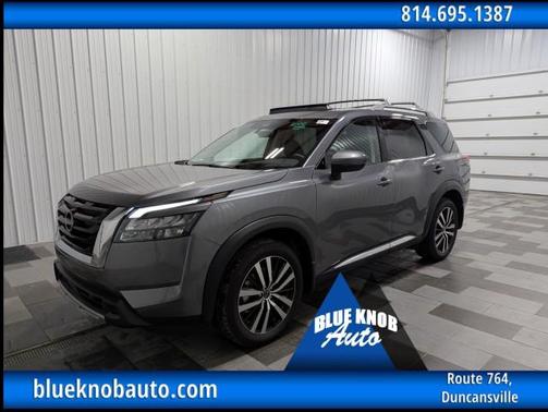 2025 Nissan Pathfinder Platinum 4WD