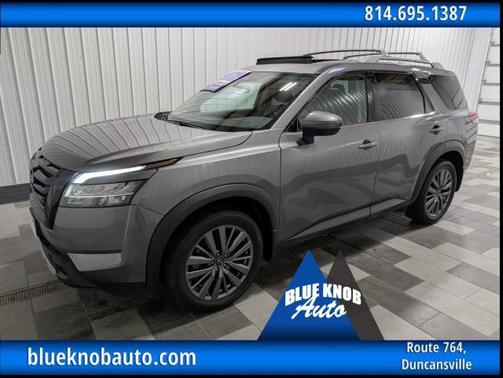 Gun Metallic 2023 Nissan Pathfinder SL 4WD
