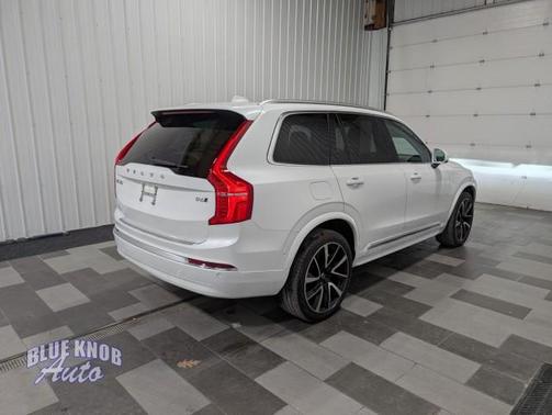 2023 Volvo XC90 B6 Plus 7-Seater