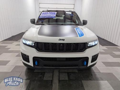 2022 Jeep Grand Cherokee 4xe Trailhawk