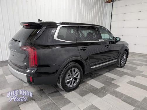 2023 Kia Telluride LX