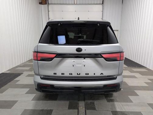 2025 Toyota Sequoia Platinum