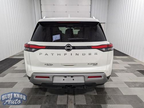 2022 Nissan Pathfinder Platinum 4WD