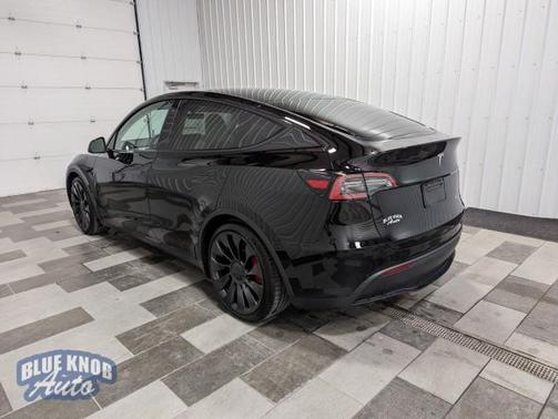 2023 Tesla Model Y Performance Dual Motor All-Wheel Drive