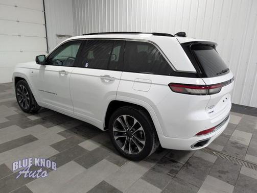 2022 Jeep Grand Cherokee 4xe Overland
