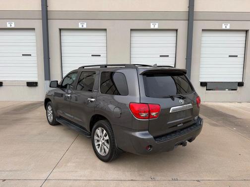 2016 Toyota Sequoia Limited