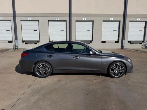 2015 INFINITI Q50 Sport