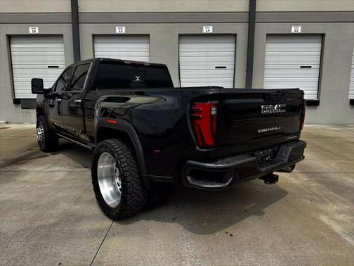 2024 GMC Sierra 3500 Denali