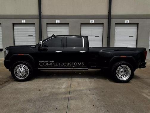2024 GMC Sierra 3500 Denali