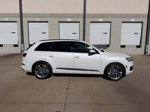2017 Audi Q7 3.0T Prestige