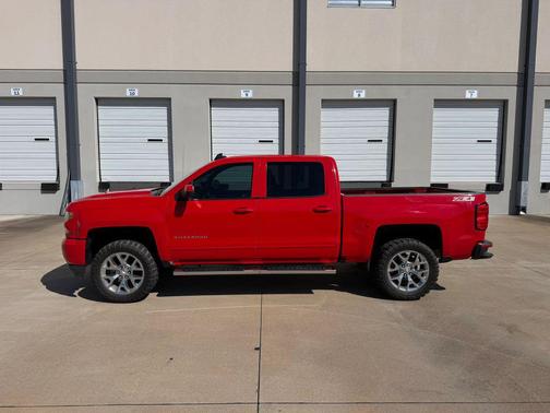 2017 Chevrolet Silverado 1500 2LT