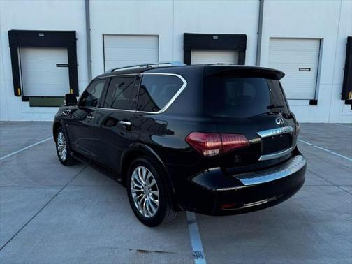 2017 INFINITI QX80 Base