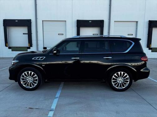 2017 INFINITI QX80 Base
