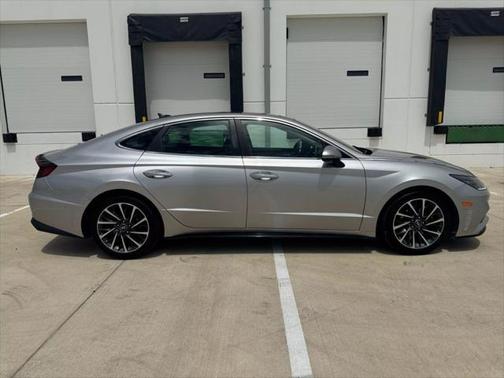2020 Hyundai SONATA Limited