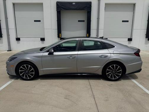 2020 Hyundai SONATA Limited