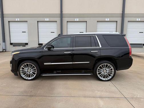 2017 Cadillac Escalade Premium Luxury