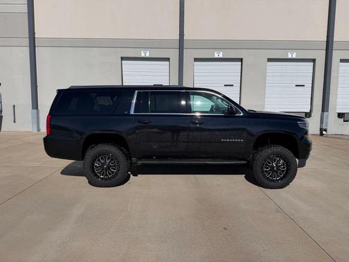 2018 Chevrolet Suburban LT