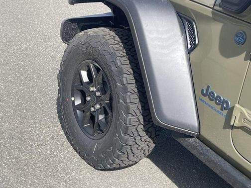 2025 Jeep Wrangler 4xe Sport