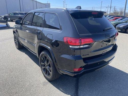 2022 Jeep Grand Cherokee WK Laredo