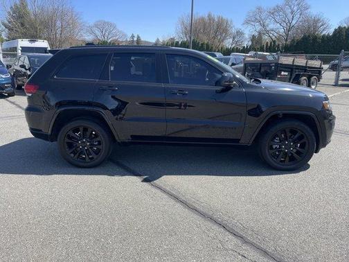 2022 Jeep Grand Cherokee WK Laredo