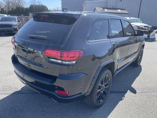 2022 Jeep Grand Cherokee WK Laredo