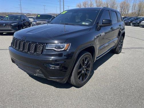 2022 Jeep Grand Cherokee WK Laredo