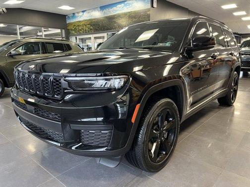 2024 Jeep Grand Cherokee L Laredo
