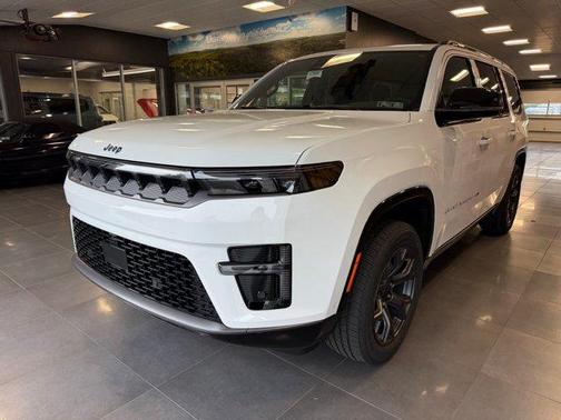 Bright White Clearcoat 2026 Jeep Grand Wagoneer LIMITED ALTITUDE