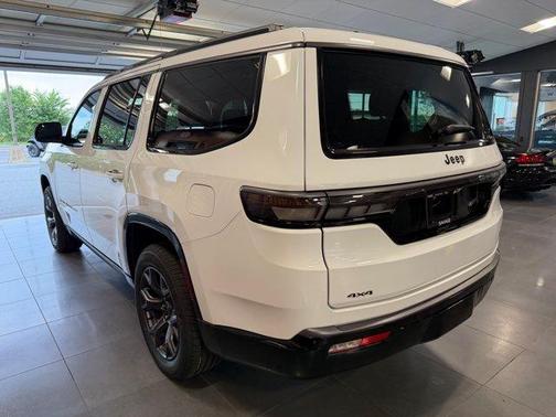 Bright White Clearcoat 2026 Jeep Grand Wagoneer LIMITED ALTITUDE