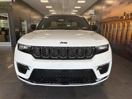 2025 Jeep Grand Cherokee Summit