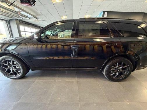 DB Black Clearcoat 2026 Dodge Durango GT Plus HEMI V8