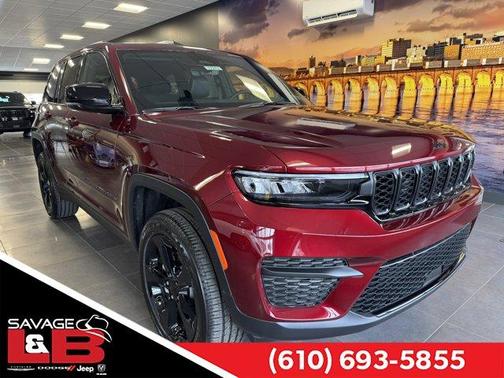 2025 Jeep Grand Cherokee Laredo