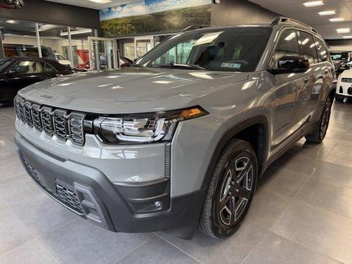 Sting Gray Clearcoat 2026 Jeep Cherokee LAREDO/LIMITED