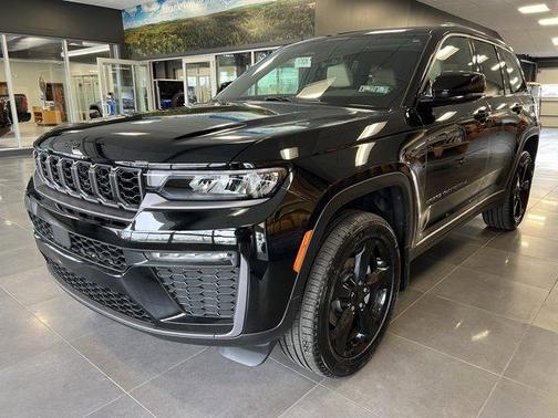 Diamond Black 2026 Jeep Grand Cherokee Limited