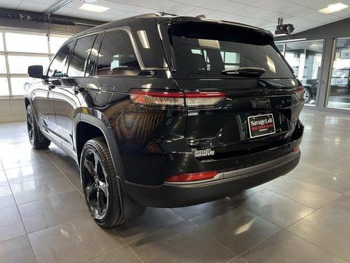 Diamond Black 2026 Jeep Grand Cherokee Limited