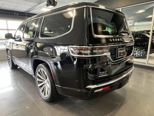 2022 Jeep Grand Wagoneer Series II