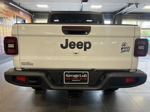 2024 Jeep Gladiator Sport