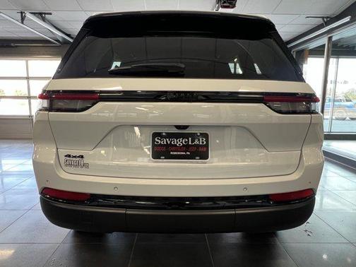 2024 Jeep Grand Cherokee Laredo