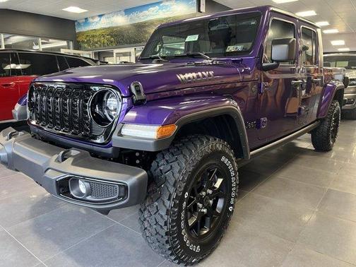 2026 Jeep Gladiator Sport