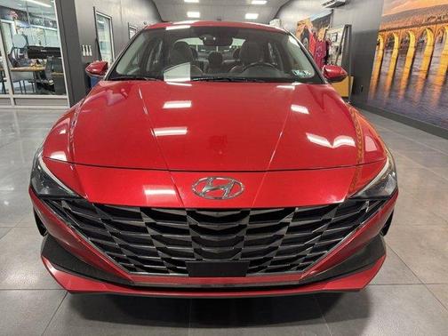 2021 Hyundai ELANTRA Limited