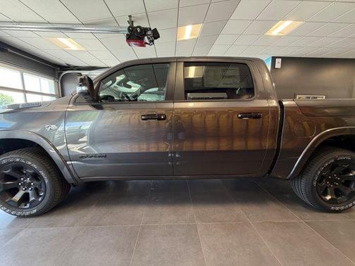Granite Crystal Clearcoat Metallic 2026 RAM 1500 Big Horn
