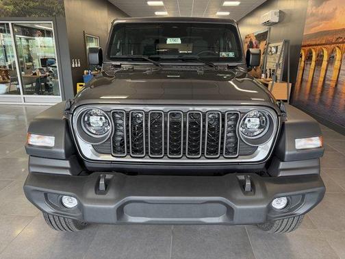Granite Crystal Clearcoat Metallic 2026 Jeep Wrangler Sport