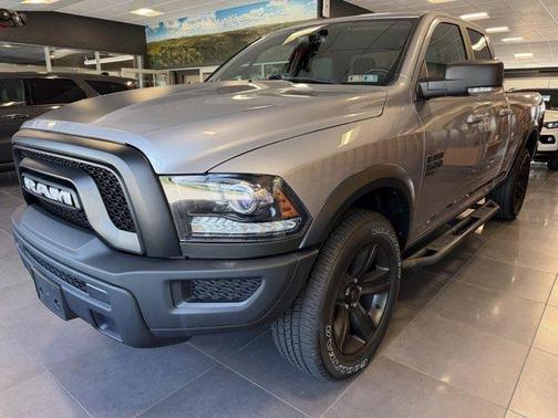 Billet Silver Metallic Clearcoat 2022 RAM 1500 Classic SLT