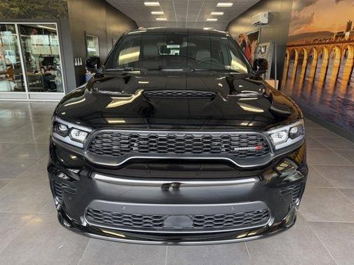 DB Black Clearcoat 2026 Dodge Durango GT Plus HEMI V8