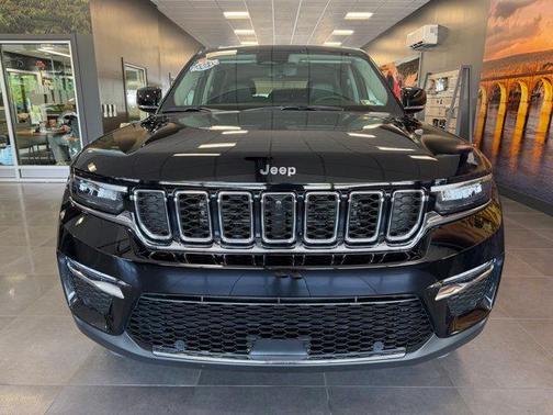Diamond Black 2024 Jeep Grand Cherokee Limited